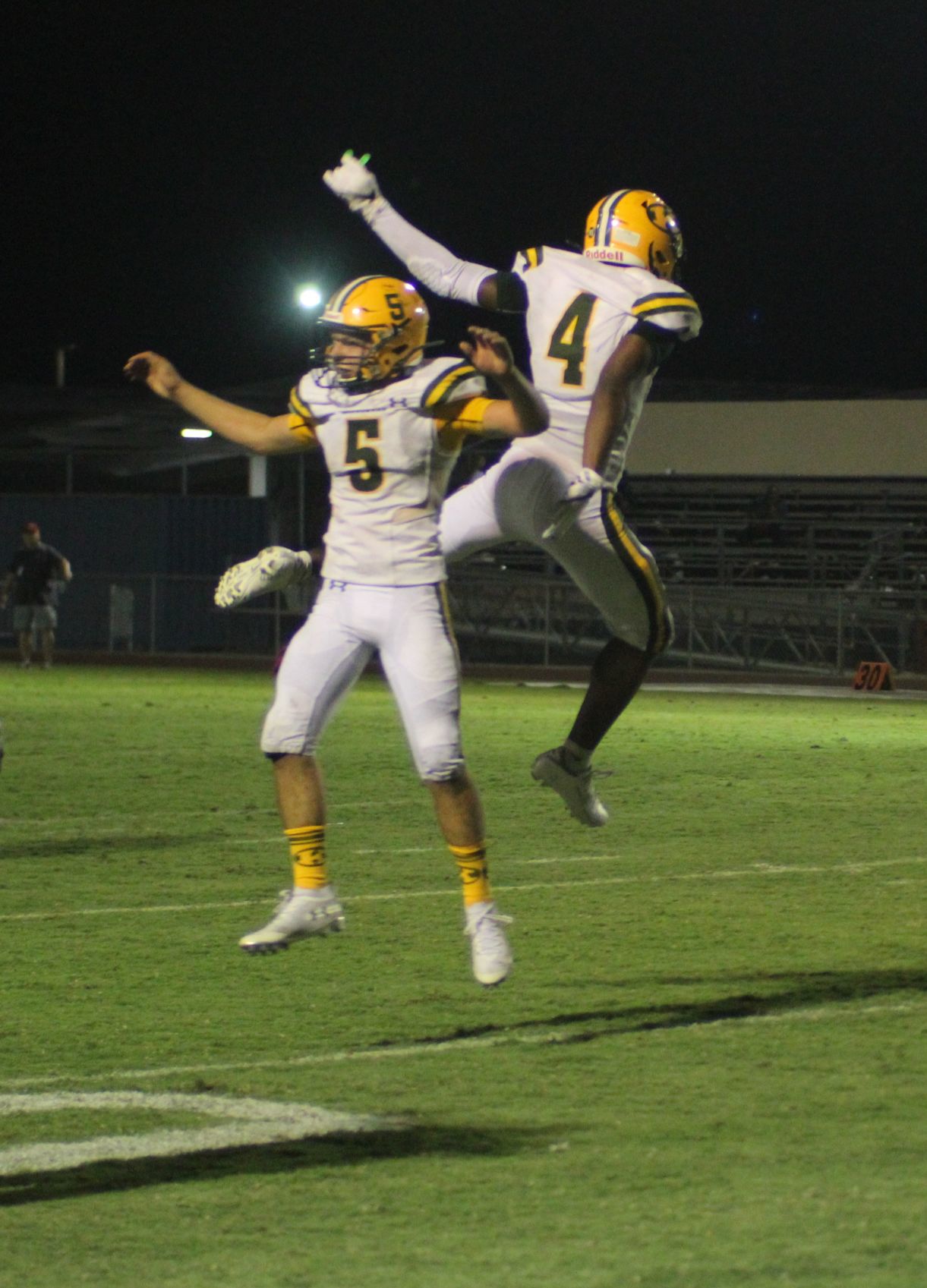 Vikings upset San Joaquin Memorial